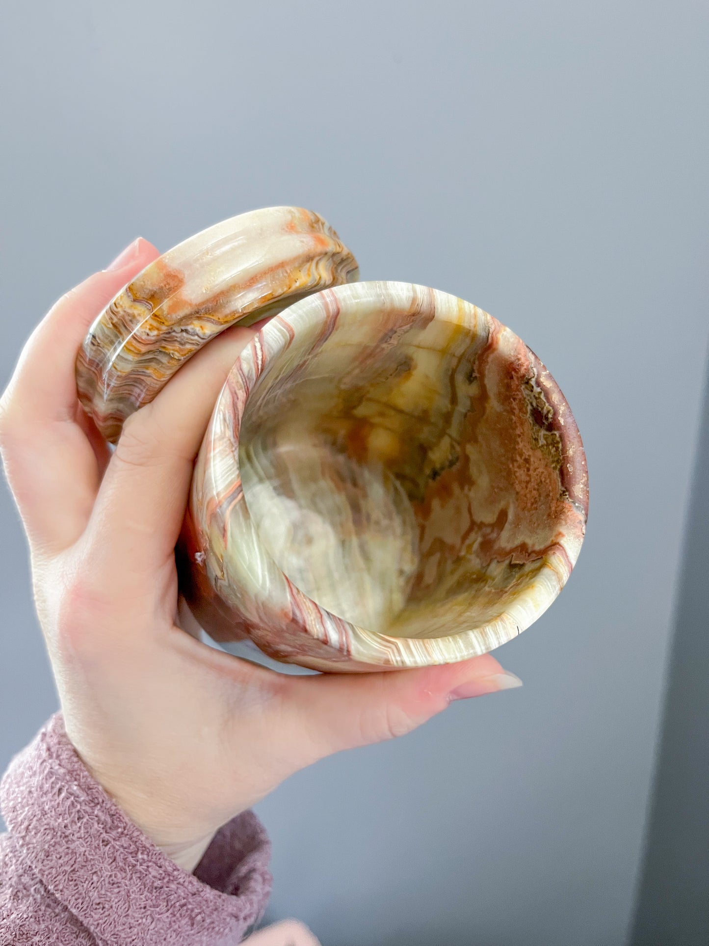 Green onyx jar with lid